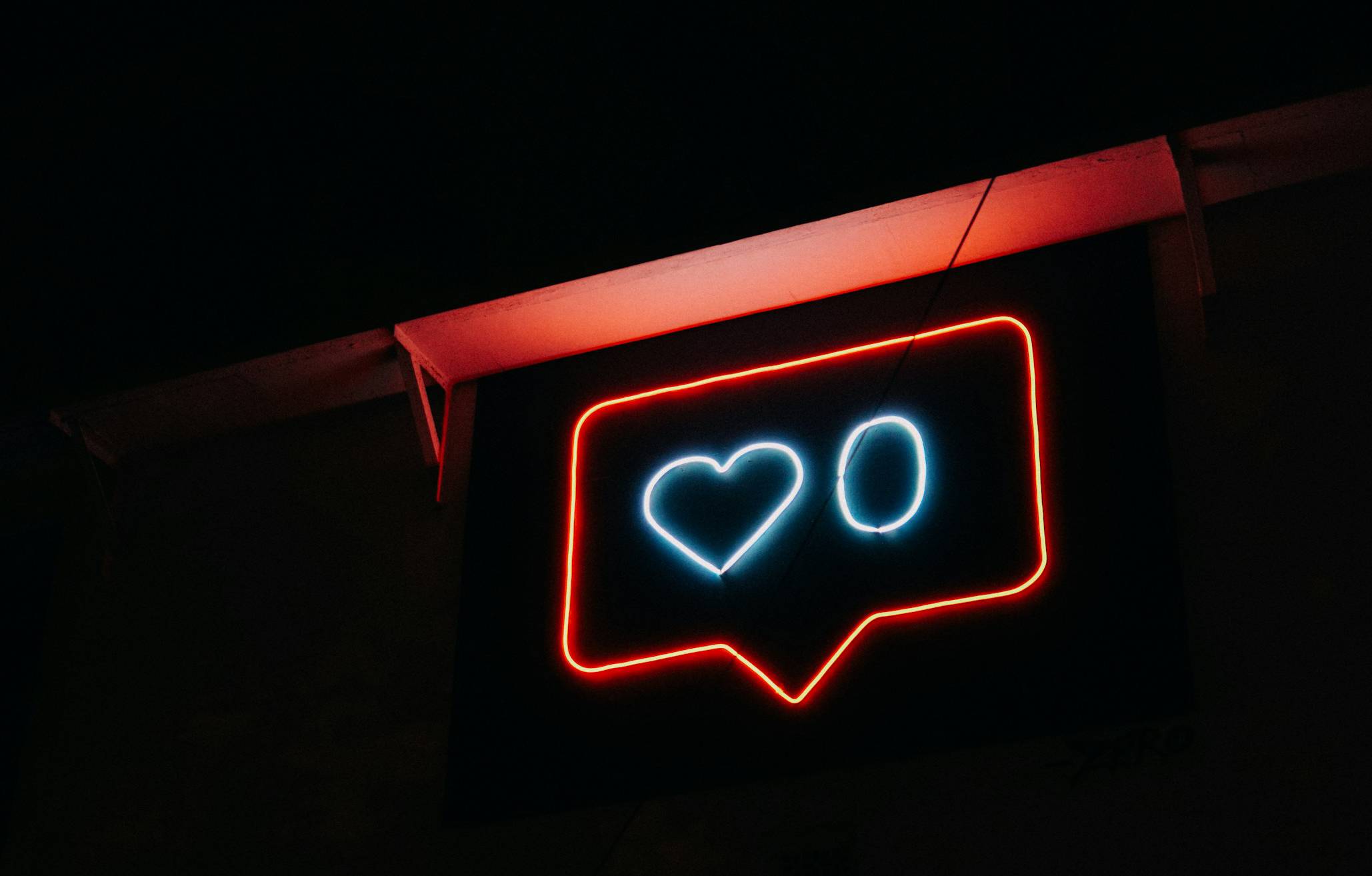 Νομοσχέδιο: Κάντο όπως με τα τσιγάρα – Η Νέα Υόρκη αλλάζει τα Social Media