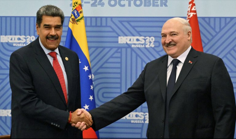 Βενεζουέλα: Ευπρόσδεκτος ο Μαδούρο για εγκατάσταση στη Λευκορωσία, λέει ο Λουκασένκο