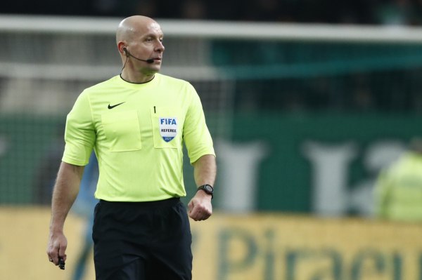 Από αυτές τις χώρες έφερε ο Λανουά διαιτητές όταν οι Γερμανοί άναβαν… κόκκινο!