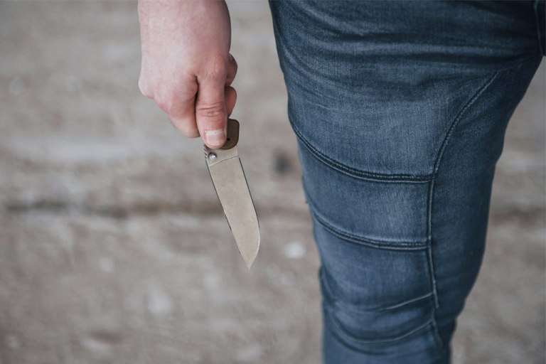 Συνελήφθη 21χρονος που λήστευε ανήλικους με την απειλή μαχαιριού στη Νέα Σμύρνη