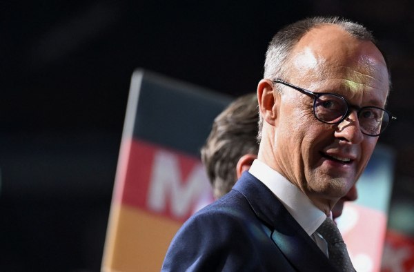 Γερμανία: Επιστρέφει δυναμικά στη διεθνή σκηνή