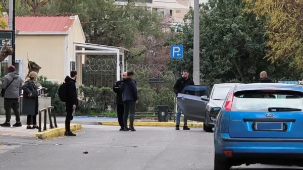 Ελένη Παπαδοπούλου: Στην Ευελπίδων ο γιος της που συνελήφθη για τη δολοφονία της – Όταν έλεγε ότι «ήταν ατύχημα από τσιγάρο»