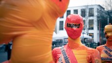 Υπόθεση Πελικό και στη Γερμανία: Επιστάτης σχολείου νάρκωνε, βίαζε και βιντεοσκοπούσε τη σύζυγό του για χρόνια