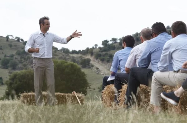 Οι αγρότες θέλουν λύση στα προβλήματά τους, όχι σέλφι με τον πρωθυπουργό