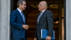 Το νομοσχέδιο για τις ένοπλες δυνάμεις πυροδοτεί γαλάζιες συζητήσεις για «πόλεμο» Μητσοτάκη – Δένδια