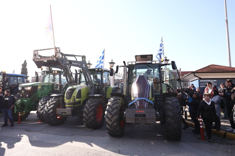 Αγρότες: Όλα τα βλέμματα στη Νίκαια – Σε εξέλιξη το συντονιστικό των αγροτών