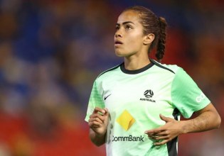 Τρομερή καταγγελία από πρώην παίκτρια της Μονπελιέ: «Όταν έφυγα, αντί για ανθοδέσμη μού έδωσαν μπανάνες»