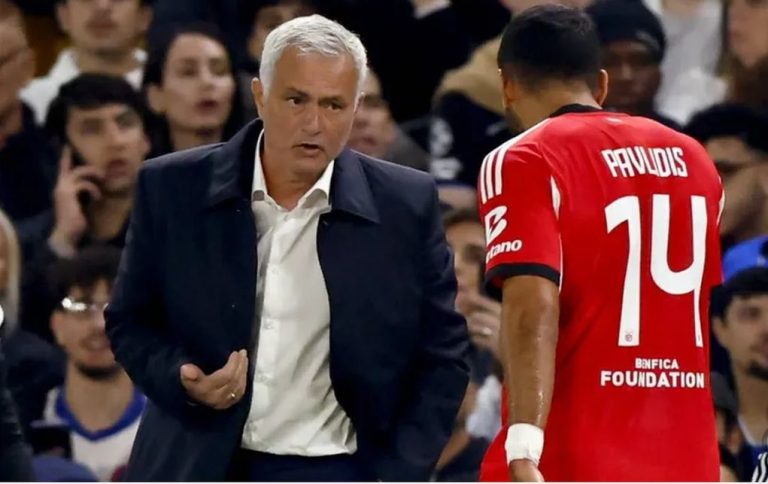 Ο Μουρίνιο αποθέωσε τον Παυλίδη: «Σπουδαίος παίκτης, μου αρέσει πολύ»