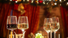 Πρωτοχρονιά: Ευφάνταστα, παράξενα, αστεία – Τα πιο ξεχωριστά έθιμα ανά τον κόσμο