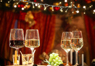 Πρωτοχρονιά: Ευφάνταστα, παράξενα, αστεία – Τα πιο ξεχωριστά έθιμα ανά τον κόσμο