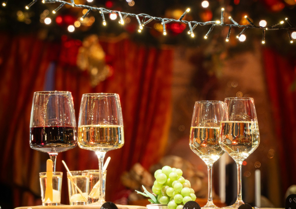 Πρωτοχρονιά: Ευφάνταστα, παράξενα, αστεία – Τα πιο ξεχωριστά έθιμα ανά τον κόσμο