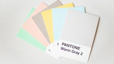 Η Pantone κάνει μια εκπληκτική επιλογή για το χρώμα (μη χρώμα) της χρονιάς 2026 -«Η ιστορία από την αρχή»