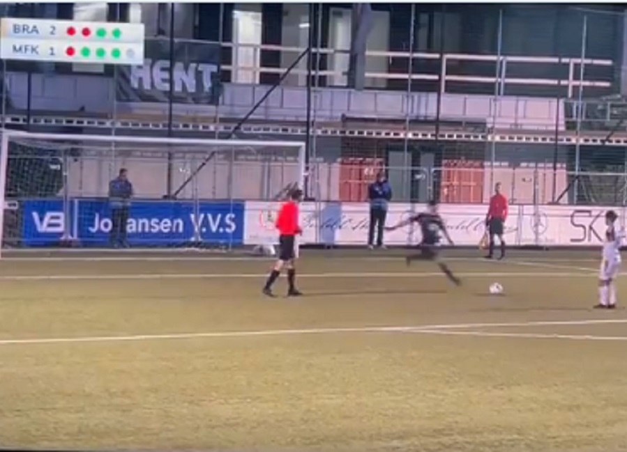 Νορβηγία: Τερματοφύλακας της αμυνόμενης ομάδας «εκτέλεσε» πέναλτι πριν προλάβει ο επιτιθέμενος! (vid)