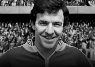 «Έφυγε» από τη ζωή ο θρύλος της Νότιγχαμ Φόρεστ, Τζον Ρόμπερτσον (pic)