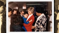 Νταϊάνα, πριγκίπισσα της συμπόνιας – Η χειραψία, η αγκαλιά και ο θαρραλέος πόλεμος της κατά του AIDS