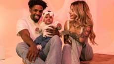 Οι χριστουγεννιάτικες ευχές της οικογένειας ΜακΚίσικ (pics)