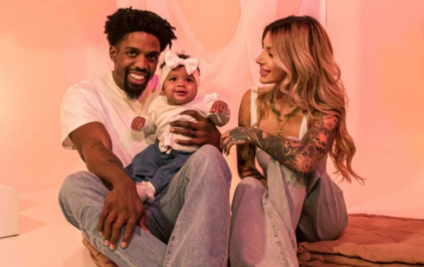 Οι χριστουγεννιάτικες ευχές της οικογένειας ΜακΚίσικ (pics)