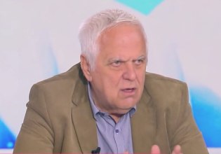 Πάσχος Μανδραβέλης: «Μετά όσα είπα για τον Φραπέ με απείλησαν ότι θα έχω την τύχη του Καραϊβάζ»