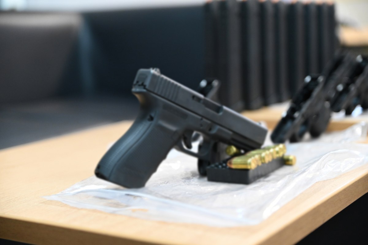 Βουλή: Κατατέθηκε η τροπολογία για την οπλοκατοχή – Τι αλλάζει με το νέο νομοθετικό πλαίσιο