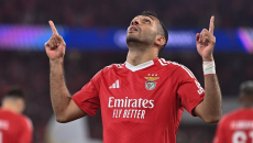 Ο Παυλίδης κοιτά στα μάτια τους Εμπαπέ και Κέιν