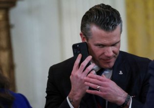 Ο Χέγκσεθ έθεσε σε κίνδυνο τον στρατό των ΗΠΑ εξαιτίας της χρήσης του Signal για επιχειρησιακούς σκοπούς