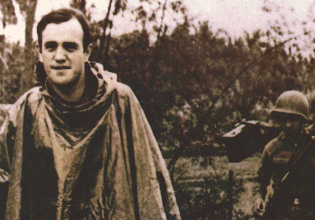 Πέθανε ο βραβευμένος με Πούλιτζερ δημοσιογάφος Πίτερ Αρνέτ – Κάλυψε τους πολέμους του Βιετνάμ και του Κόλπου