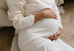 «Έμεινα έγκυος και με απέλυσαν» – Ο «Γολγοθάς» και η «ποινικοποίηση» της εγκυμοσύνης στον εργασιακό χώρο