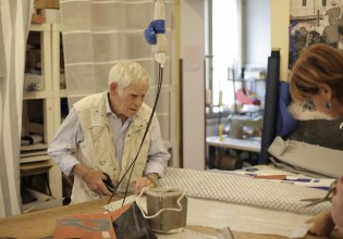 Όσο βαστάνε τα πόδια τους: Ποια επαγγέλματα πλήττονται περισσότερο από την αύξηση ορίων συνταξιοδότησης