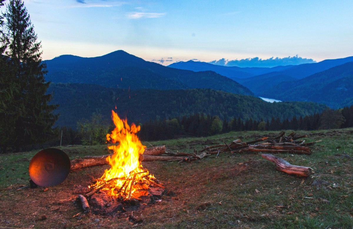 Πότε έμαθε ο άνθρωπος να ανάβει φωτιά; Τουλάχιστον 400.000 χρόνια πριν τον Προμηθέα
