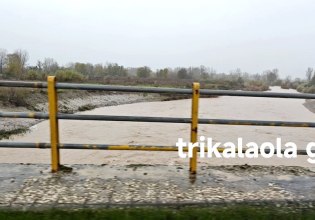Κακοκαιρία Byron: Υπερχείλισε ο Πηνειός στα Τρίκαλα