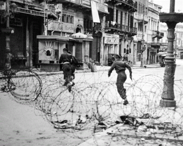 Δεκεμβριανά: Ο παλιανθρωπισμός στην επιφάνεια