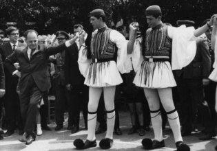 Γεώργιος Παπαδόπουλος: «Γενναίος» εκ του ασφαλούς