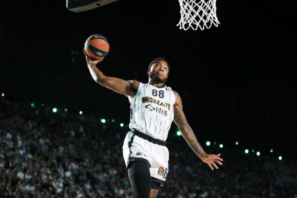 Η μπάλα στο «ζωγραφιστό»