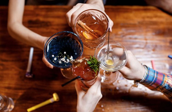 Πόσο αλκοόλ είναι «ασφαλές»; Οι ειδικοί διαφωνούν για το όριο