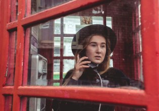 Ξέχνα το texting: Γιατί το τηλέφωνο είναι ο καλύτερος τρόπος επικοινωνίας