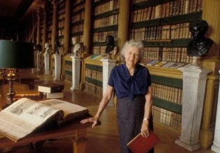 Ζακλίν ντε Ρομιγύ: Είναι λάθος να θεωρείς κατάλληλο για την εκπαίδευση μόνον ό,τι είναι χρηστικό