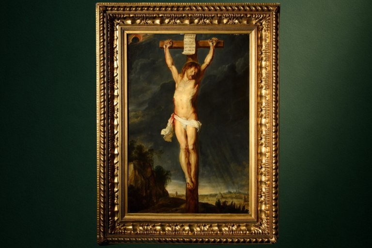 «Απαρχή της μπαρόκ» – Ανακαλύφθηκε τυχαία, δημοπρατήθηκε μια περιουσία. Ο Εσταυρωμένος του Ρούμπενς, 4 αιώνες μετά
