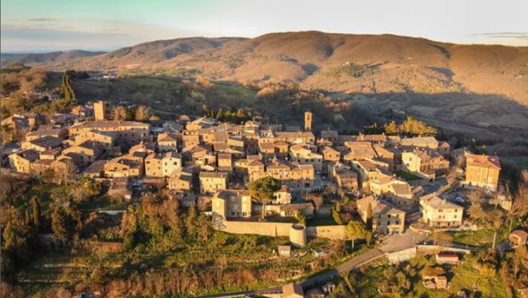 Σκέφτεστε να μετακομίσετε στην Ιταλία – Σε αυτή την πόλη σας πληρώνουν το νοίκι