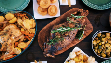 Γιορτές: Τα do’s και don’ts του τραπεζιού