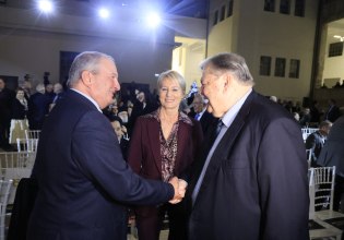 Καραμανλής: Τα «μάτια» του Μαξίμου στον πρώην πρωθυπουργό και τους αγρότες