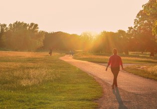 Δεν θέλει κόπο: 20 λεπτά περπάτημα την μέρα κάνουν τη διαφορά