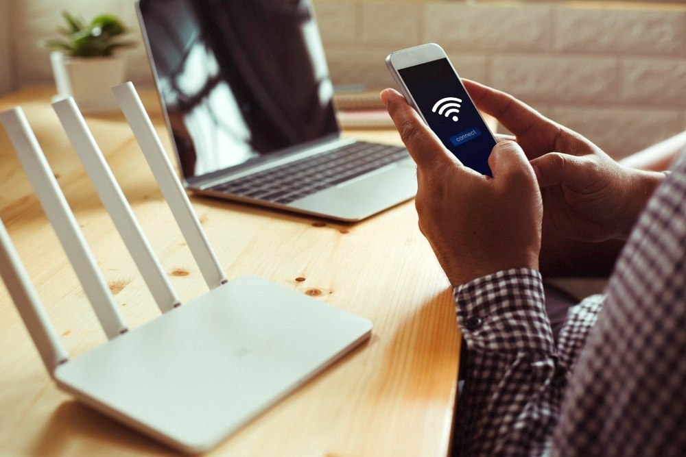 Οι παλαιότεροι δρομολογητές 2,4 Ghz είναι πιθανότερο να παρουσιάσουν πρόβλημσα παρεμβολώμν από άλλες συσκευές