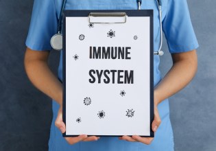 Ανοσοθεραπεία στον Καρκίνο: Η επανάσταση που αλλάζει τη θεραπεία