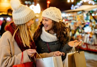 Οδηγός για λαμπερές αγορές φέτος τα Χριστούγεννα