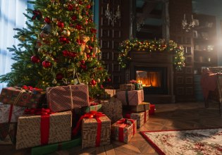 Χριστουγεννιάτικος στολισμός: Τα απαραίτητα για την πιο γιορτινή ατμόσφαιρα