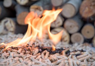 Πέλλετ: Ποιους συμφέρει περισσότερο η θέρμανση