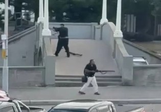 Αυστραλία: Σοκάρουν οι περιγραφές των Ελλήνων του Σίδνεϊ που βρέθηκαν στο σημείο του μακελειού με τους 12 νεκρούς