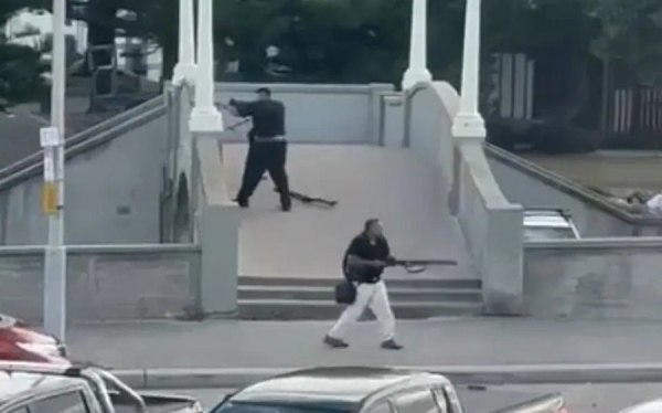 Αυστραλία: Σοκάρουν οι περιγραφές των Ελλήνων του Σίδνεϊ που βρέθηκαν στο σημείο του μακελειού με τους 12 νεκρούς