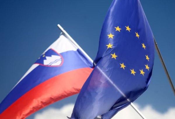 Η Σλοβενία κατοχυρώνει συνταγματικά το δικαίωμα πληρωμής με μετρητά