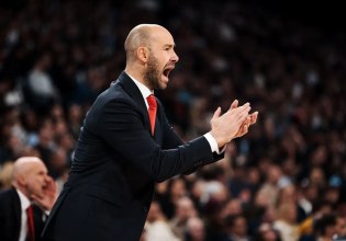 Απογοητευμένος ο Σπανούλης: «Δεν είμαστε ομάδα playoffs ή Play-In, δεν έχω αρκετούς παίκτες»